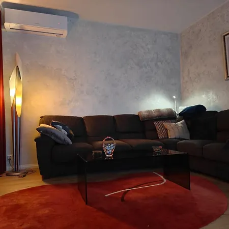 Apartment Koti Pyhaejaerven Rannalla Tampereella *
