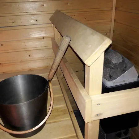 Koti Pyhaejaerven Rannalla, Mustavuori Tampereella Apartmán *