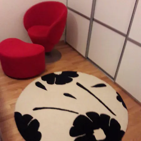 Koti Pyhaejaerven Rannalla, Mustavuori Tampereella Apartmán