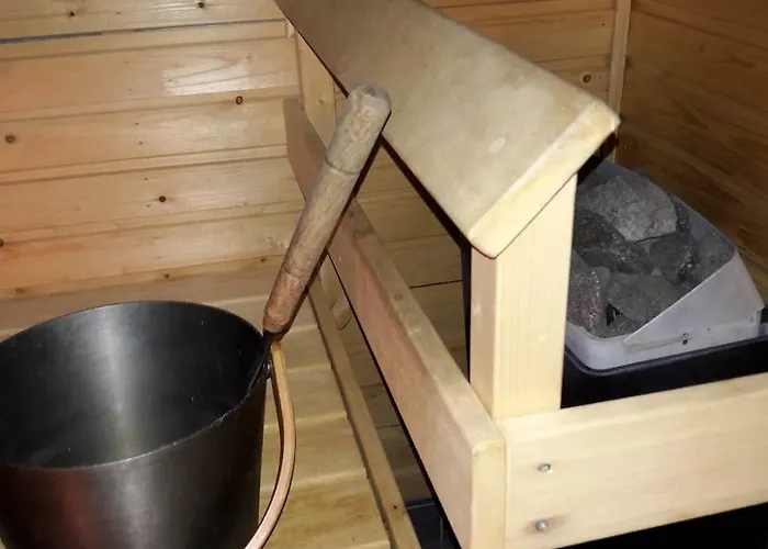 Koti Pyhaejaerven Rannalla, Mustavuori Tampereella Appartamento *