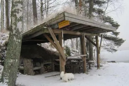 Koti Pyhaejaerven Rannalla, Mustavuori Tampereella *